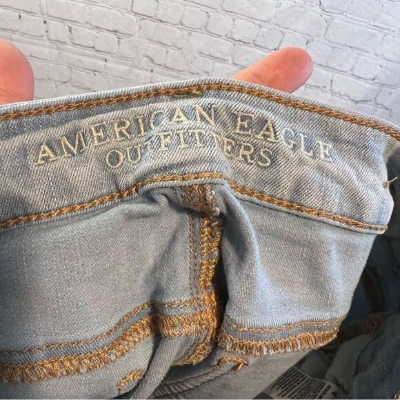AEO Light Wash Jeggings size 4 - Picture 8 of 8